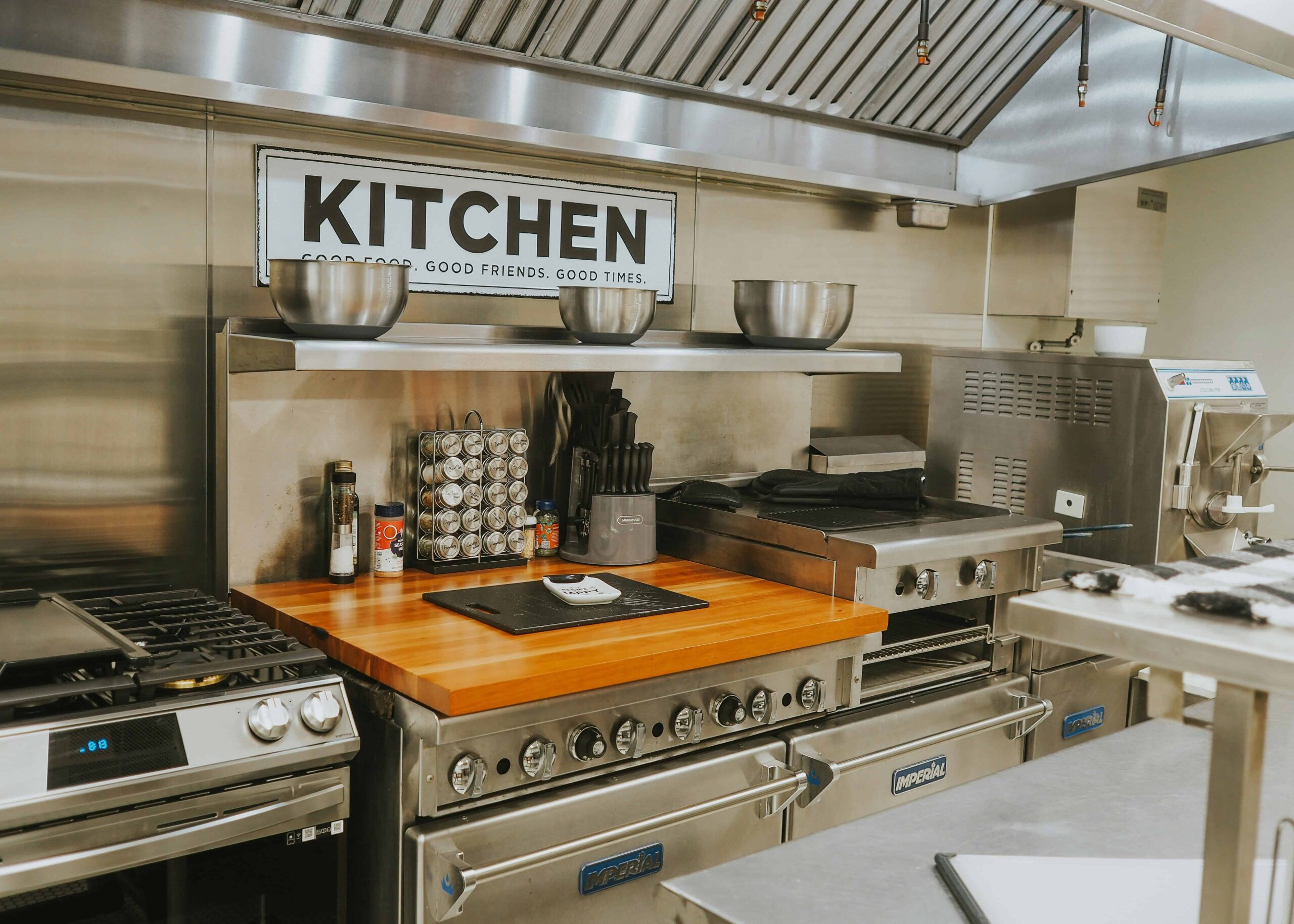 When to Repair vs. Replace Commercial Kitchen Equipment - General Parts, image size:2560x1829